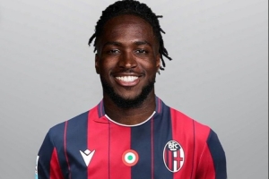 记者：乔纳森-洛维转会博洛尼亚总价2000万欧，周五接受体检