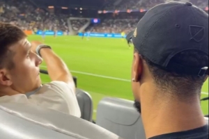 还挺懂球！博格丹现场观看美职联比赛 精准指出联盟2号得分手