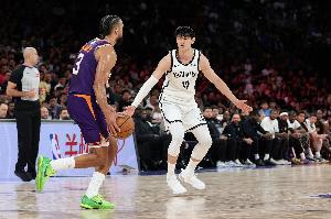 大家都是争抢饭碗的 曾凡博太想表现了&反而欲速则不达