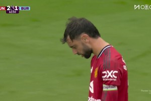 【集锦】英超-姆伯莫破门阿玛德造点B费绝杀 曼联绝杀3-2伯恩利